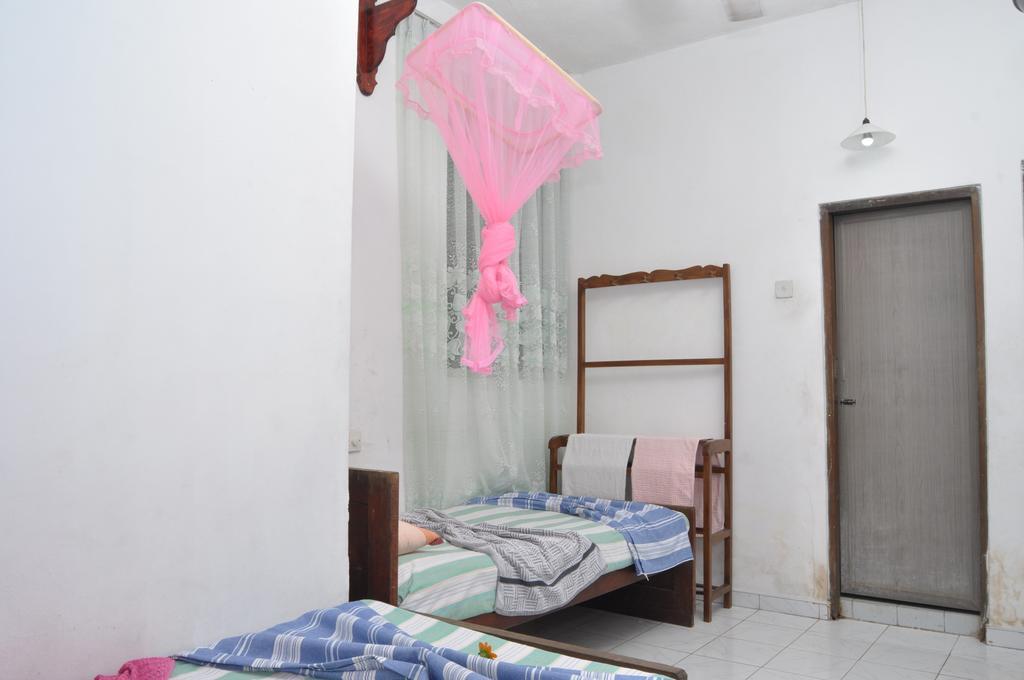 Marshal Beach Guesthouse Negombo Pokoj fotografie